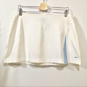 Nike white tennis skirt NWOT